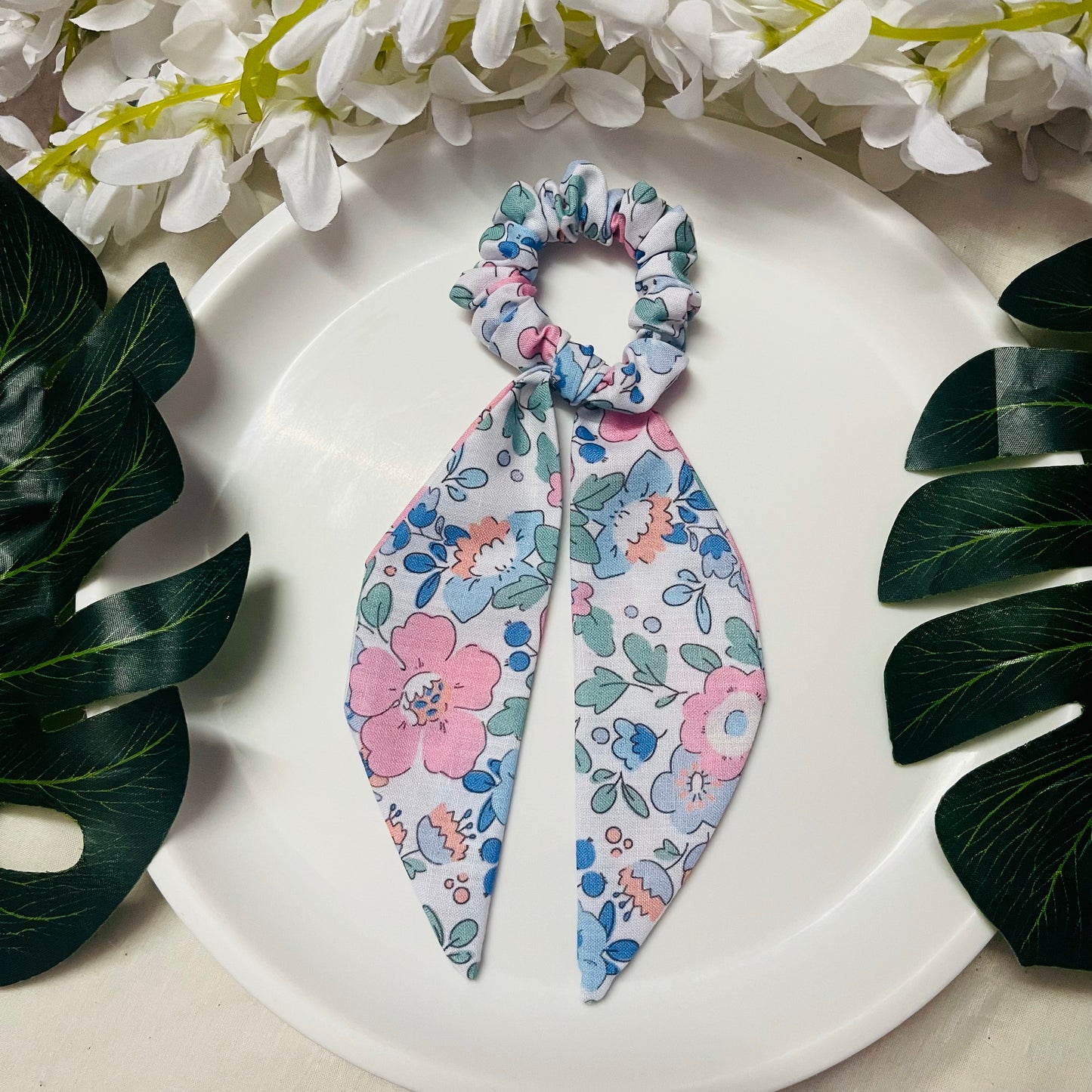 white Floral Printed scarf Scrunchies